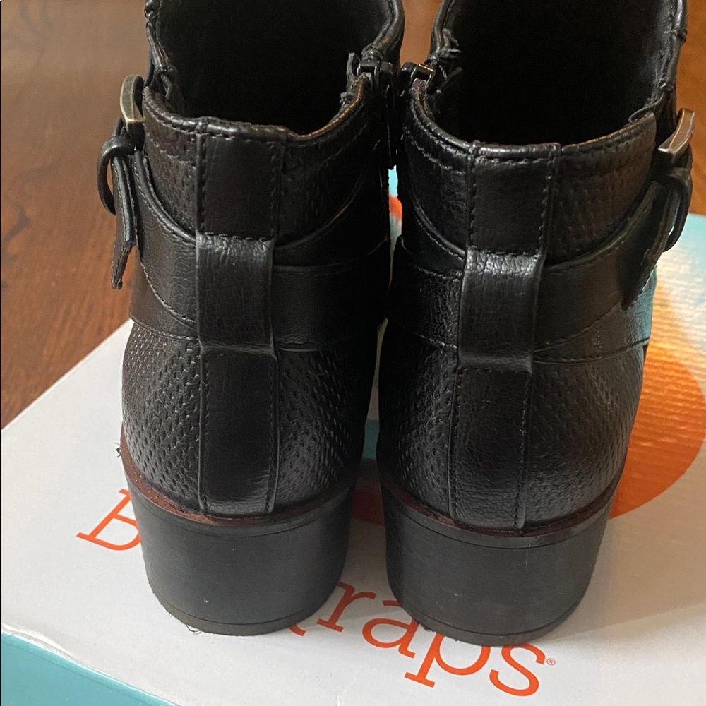 Women’s Baretraps Maci Ankle Boot Black Size 8.5 - Picture 2 of 8